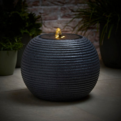 ValueLights Round Ribbed Solar Powered Outdoor Cascading Water Fountain Feature Garden Light
