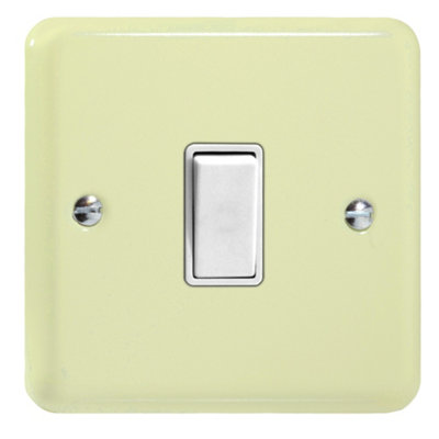 Varilight 1-Gang 10A Intermediate Rocker Switch White Chocolate