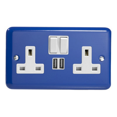 Varilight 2-Gang 13A Single Pole Switched Socket + 2x5V DC 2100mA USB Charging Ports  Reflex Blue