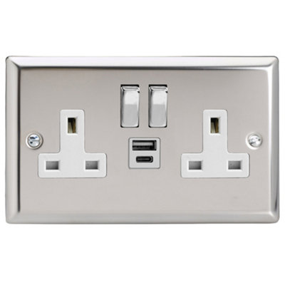 Varilight 2-Gang 13A Single Pole Switched Socket with 1x USB A & 1x USB C Charging Ports Chrome