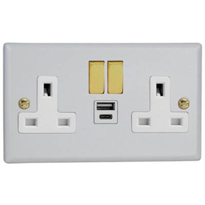 Varilight 2-Gang 13A Single Pole Switched Socket with 1x USB A & 1x USB C Charging Ports Vogue Matt White