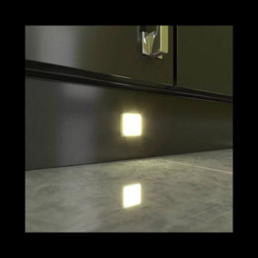 VEGAS - CGC Silver LED Small Square Wall Light