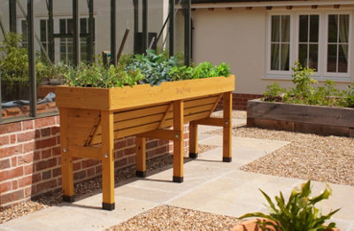 VegTrug Medium Wall Hugger Raised Wooden Planter FSC Cedar Natural 1003mm x 460mm x 800mm