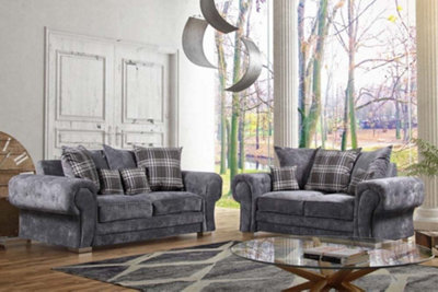 3&2 seater outlet sofa set