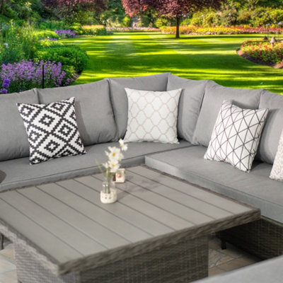 Verona Rattan 7 Seater Corner Set with Adjustable Table for