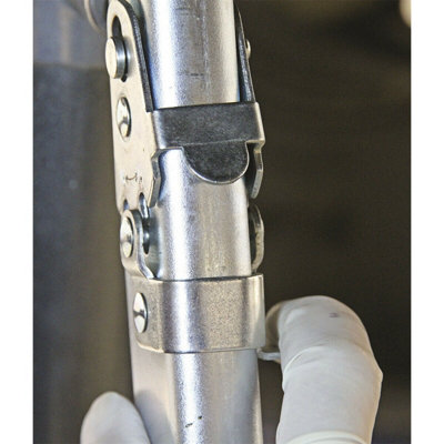 Versatile Heavy Duty Adjustable Flow Grease Gun with Dual Piston Design and 2-Way Fill
