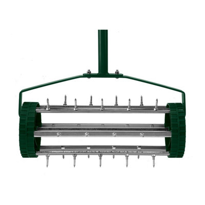 Verto Hand Aerator Lawn Roller Scarifier 27 Spikes Diameter 15cm