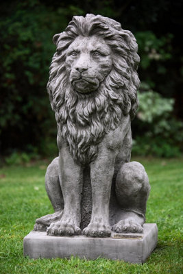 Very Large Sitting Proud Lion Statue