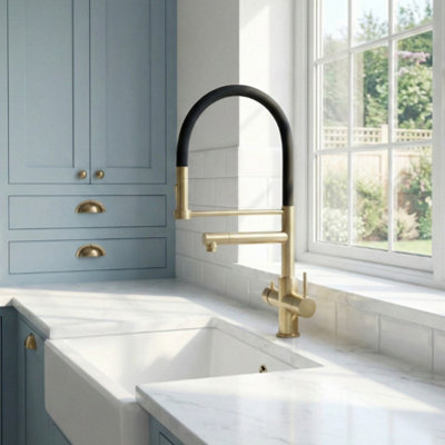 Vetta Pro Flex 4 in 1 Tap, Instant Boiling, Filtered Cold, Flexible Hose Water Tap in Brushed Gold