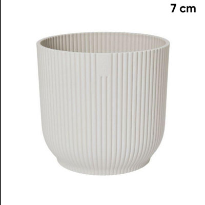 Vibes Fold Round Flower Pot 100% Recycled Matte Plastic Planter Indoor Outdoor Garden Modern Nordic Style 7cm Silky White