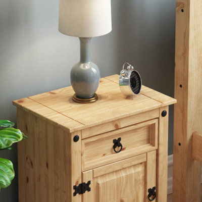 Vida Designs Corona 1 Drawer 1 Door Bedside Cabinet Mexican Solid Waxed Pine H 600mm W 480mm D 350mm~5056562195444 03c Mp