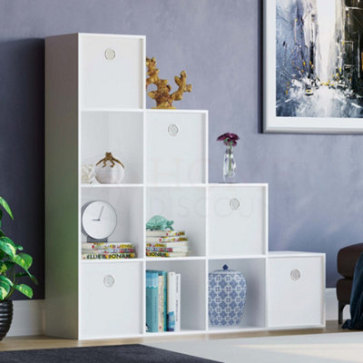 Vida Designs Durham White 10 Cube Staircase Storage Unit & Set of 5 White Cube Foldable Storage Baskets