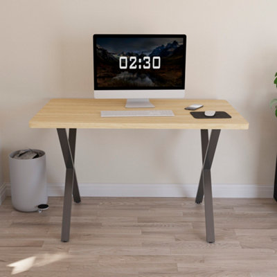 Vida Designs Gaming Desk With X Shape Legs, Oak