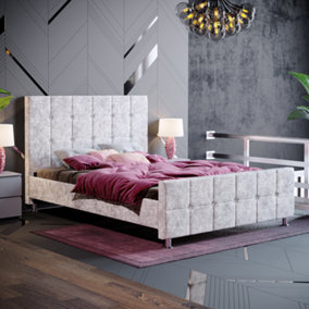 Vida Designs Valentina Crushed Velvet Silver 4ft6 Double Bed Frame, 190 x 135cm