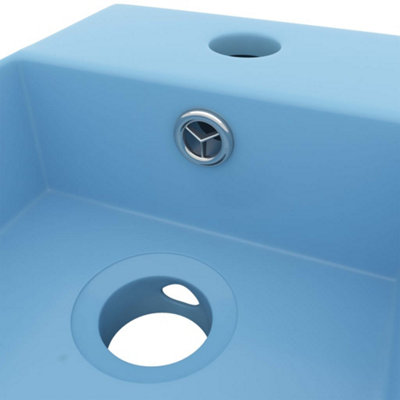 Vidaxl Bathroom Sink With Overflow Ceramic Light Blue