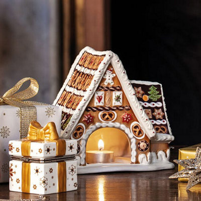 Villeroy & Boch Christmas Toys Gingerbread House with Music Box