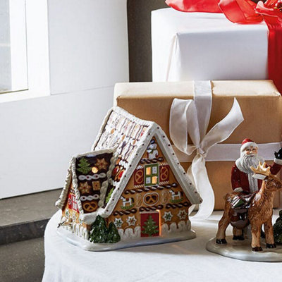 Villeroy & Boch Christmas Toys Gingerbread House with Music Box