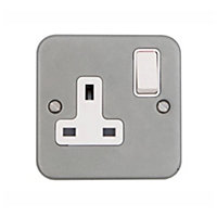 Vimark VM1207SP Metalclad 1 Gang 13A Switched Socket with Surface Back Box Single Pole