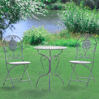 Metal table and chairs deals for outside