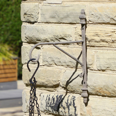 Vintage Style Cast Iron Hanging Bracket Weathered Effect Wall Mounted Decorative Garden Hanging Basket Lantern Hook Wall Bracket