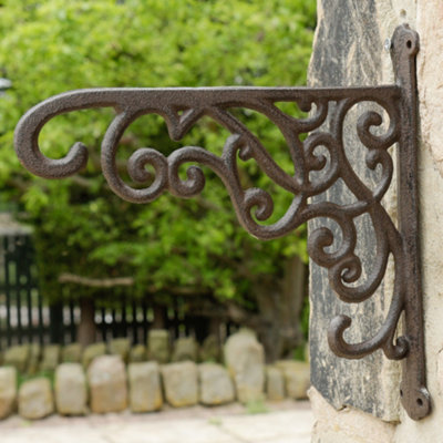 Vintage Style Cast Iron Ornate Scrolled Wall Bracket Outdoor Basket Hanger Garden Hanging Basket Bracket