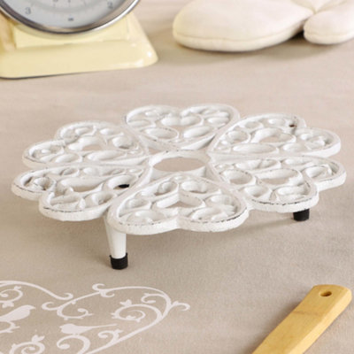 Vintage Style Cast Iron White Trivet Love Heart Pan Rest Hot Pot Stand Kitchen Work Top Accessory Gift Idea