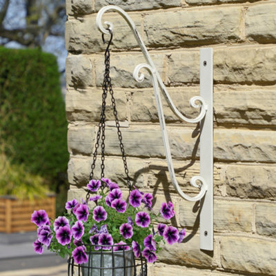 Vintage Style Country Cream Summer Outdoor Basket Hanger Garden Hanging Basket Bracket