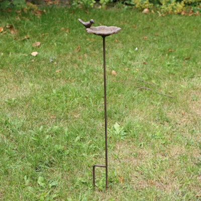 Vintage Style Freestanding Heart Bird Bath Cast Iron Garden Birdbath Bird Feeding Station Tray on Stake Pole