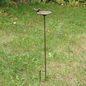 Vintage Style Freestanding Heart Bird Bath Cast Iron Garden Birdbath Bird Feeding Station Tray on Stake Pole