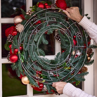 Vintage Style Rosebrook Pine Festive Decor Autumn-Winter Wreath