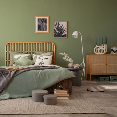 Vintro No Seal Chalk Paint Green Interior & Exterior For Furniture Walls Wood Metal 1 Litre (Chiffchaff Green)