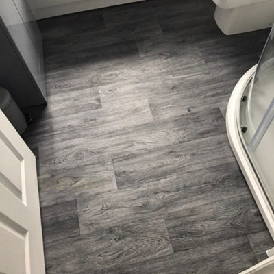 Vinyl Flooring Wood Oak Plank Effect Foam Backed Lino Flooring Roll ...