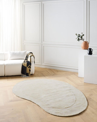 Viscose Area Rug 160 x 230 cm Beige MASSO