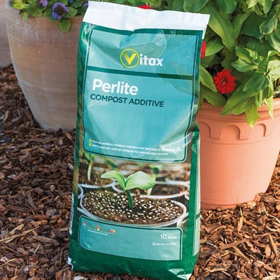 Vitax Perlite Compost Additive 10LT | DIY at B&Q