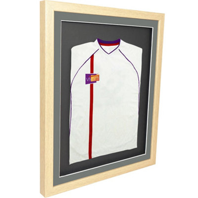 Vivarti DIY 3D Mounted Sports Shirt Display Oak Frame with Colour Mounts  40 x 50cm Silver Mount, Black Backing Card