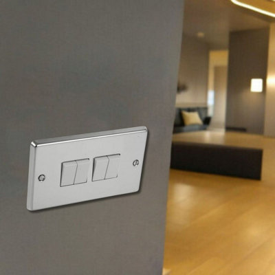 Volex 4 Gang Polished Chrome Light Switch with White Inserts