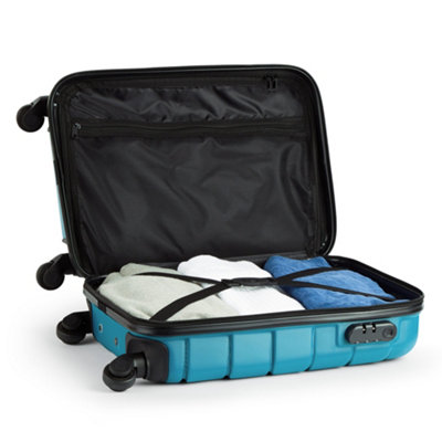 Suitcase with hidden wheels clearance