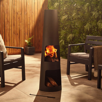 VonHaus Chiminea, Log Wood Burner/Heater for Outdoor/Patio, Chiminea for  Garden, Comes with Fire Poker u0026 Log Store, Portable | DIY at Bu0026Q