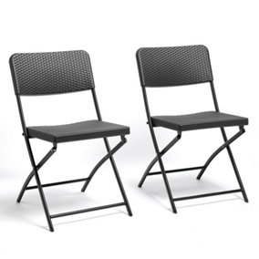 VonHaus Folding Garden Chairs, Rattan Effect Foldable Chairs Set of 2, Outdoor Folding Chairs, Fold Up Chairs for Alfresco Dining