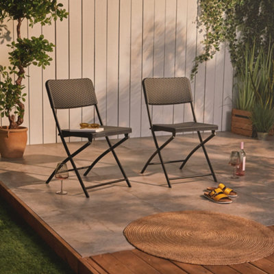 Resin rattan deals outdoor chairs