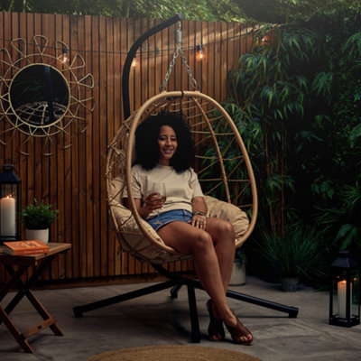 Target store swing seat