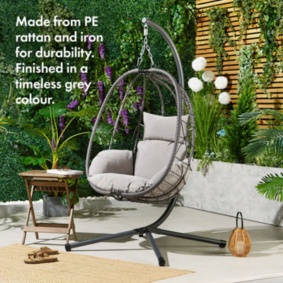 Vonhaus striped hanging garden chair clearance