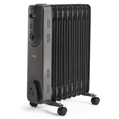 VonHaus Oil Filled Radiator 11 Fin, Electric Radiator Thermostatically  Controlled, 2.5kw Oil Heater for Home, Office u0026 More | DIY at Bu0026Q