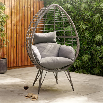 Egg rattan garden deals furniture