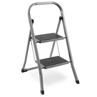 VonHaus Step Ladder Anti Slip Folding Two Step Ladder Kitchen DIY   Vonhaus Step Ladder Anti Slip Folding Two Step Ladder Kitchen Diy Gardening Durable Steel Step Ladder 150kg Max Capacity~5056115782428 01c MP