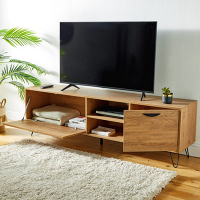 VonHaus TV Unit Oak Wood Effect, Cabinet For TVs up to 80", Large Entertainment Unit w/ 2 Storage Cupboards, 2 Shelves & Pin Legs