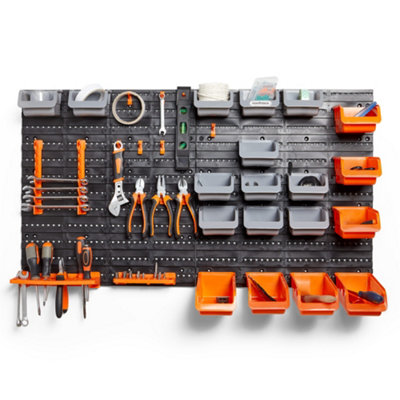Wall mount clearance storage organizer