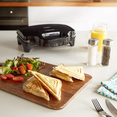 https://media.diy.com/is/image/KingfisherDigital/vonshef-2-slice-deep-fill-toasted-sandwich-maker~5056115728587_03c_MP?$MOB_PREV$&$width=618&$height=618