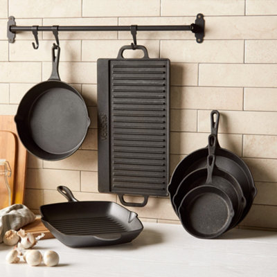 VonShef Cast Iron Skillet 10 Frying Pan Pre Seasoned Non Stick Pan for All Hob Types
