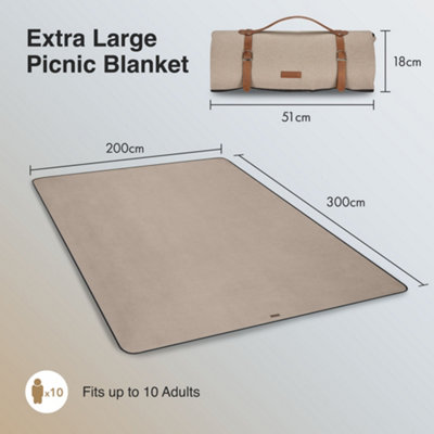 VonShef Picnic Blanket, Beige Herringbone Extra Large Outdoor Rug with Waterproof Backing, 10 Person Weatherproof Picnic Mat